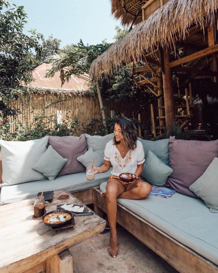 Flowers & Fire Yoga Garden Gili Air Luaran gambar
