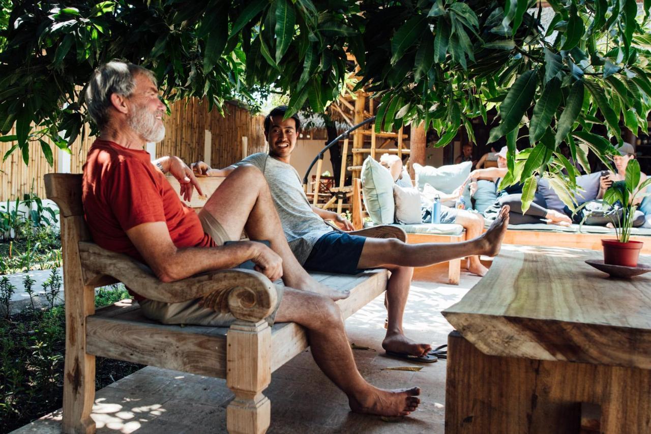 Flowers & Fire Yoga Garden Gili Air Luaran gambar